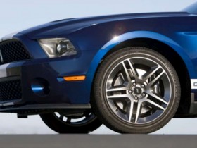 2010 Ford Mustang Shelby GT500   319 2239