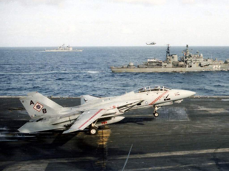 F-14_-_04