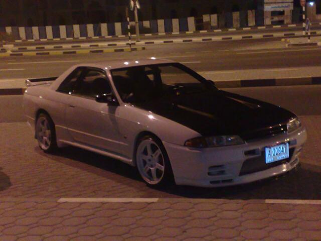 skyline r32