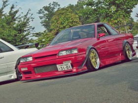 Nissan_Skyline_R31