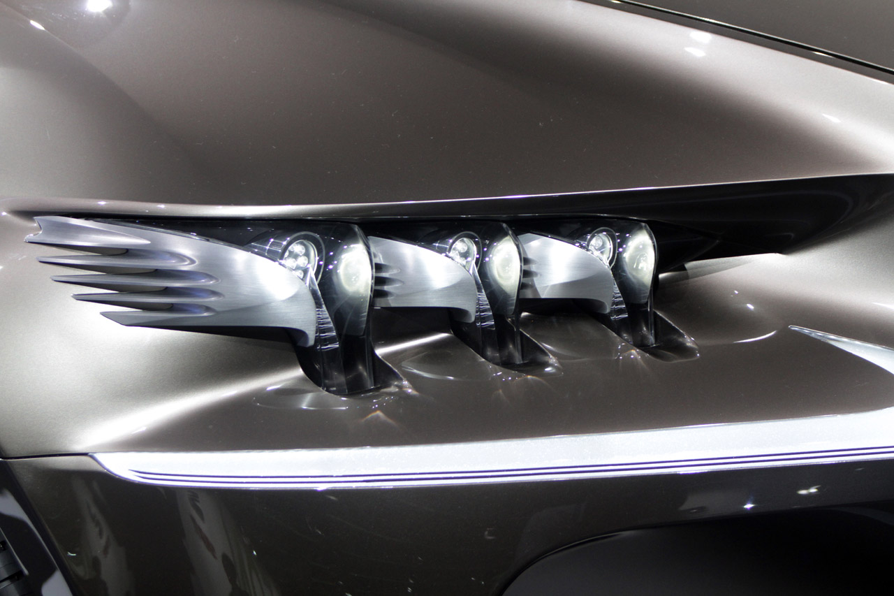 021-lexus-lf-cc-concept-paris-2012