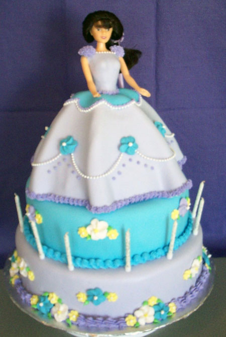 Doll_Birthday_cake_1_