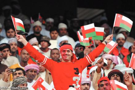 مشجعين المنتخب العماني