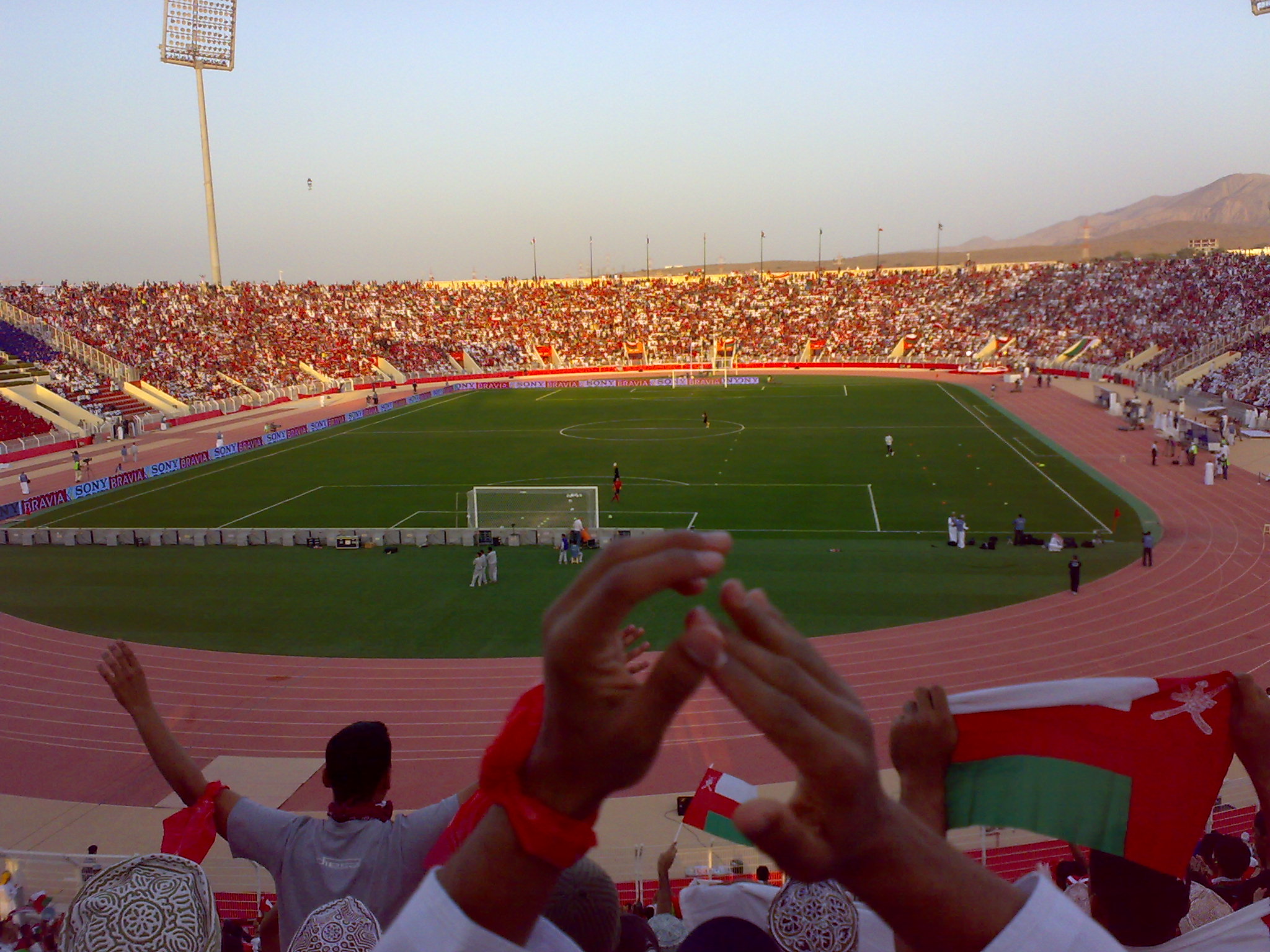 مشجعين المنتخب العماني