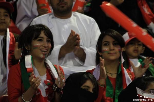 الجماهير العمانية في المبارة النهائية