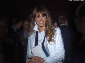 غريب الدنيا