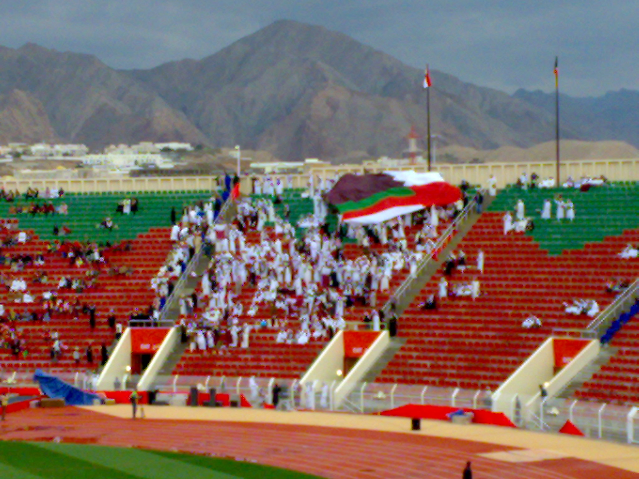 مشجعين المنتخب العماني