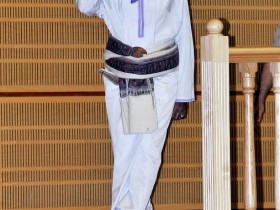 زيارة السلطان قابوس لجامعة السلطان 18-12-2010