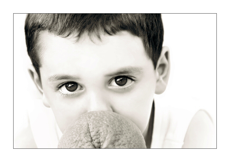 عيون الطفولة