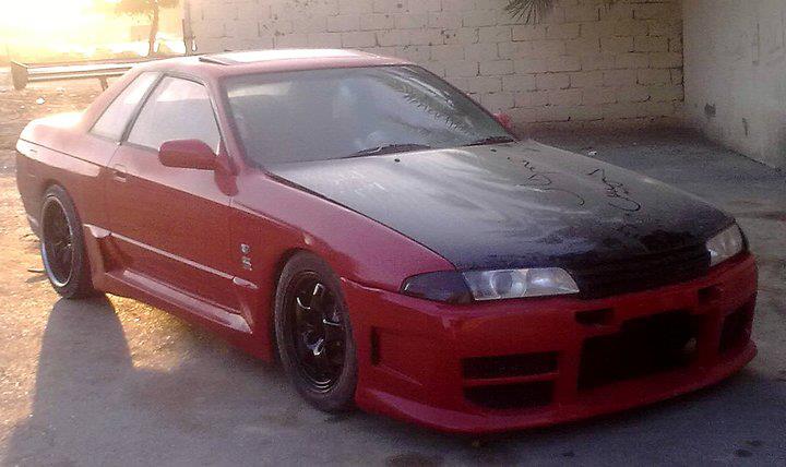 skyline r32