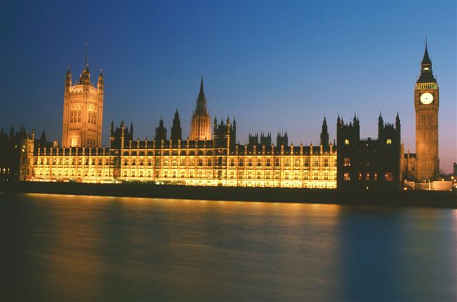 England_London_Houses_of_Parliament_at_night_1_