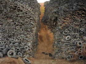 Tires_Cemetery_07