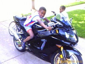 صور دراجات منتقاة من الإنترنت