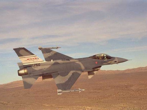 F-16_-_05