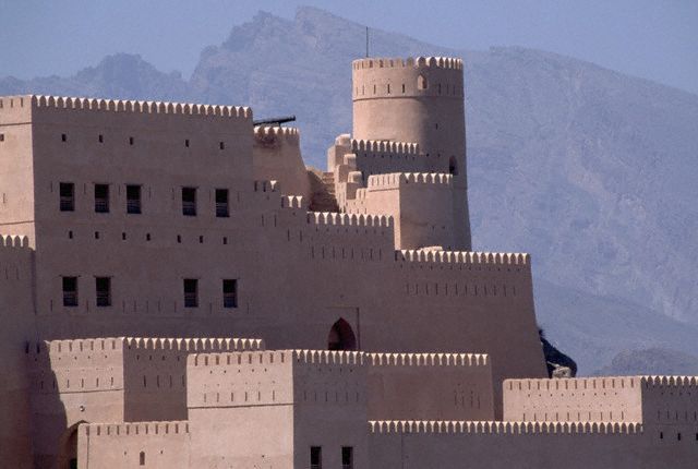 قلعة نخل