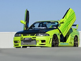 nissan-skyline-Gtr-gullwing-door-wallpaper