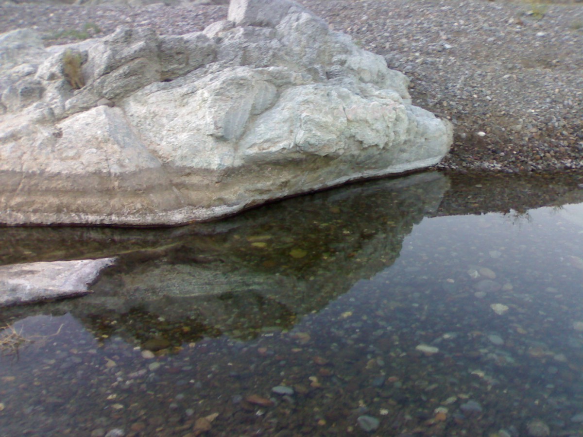 حصى على ماي