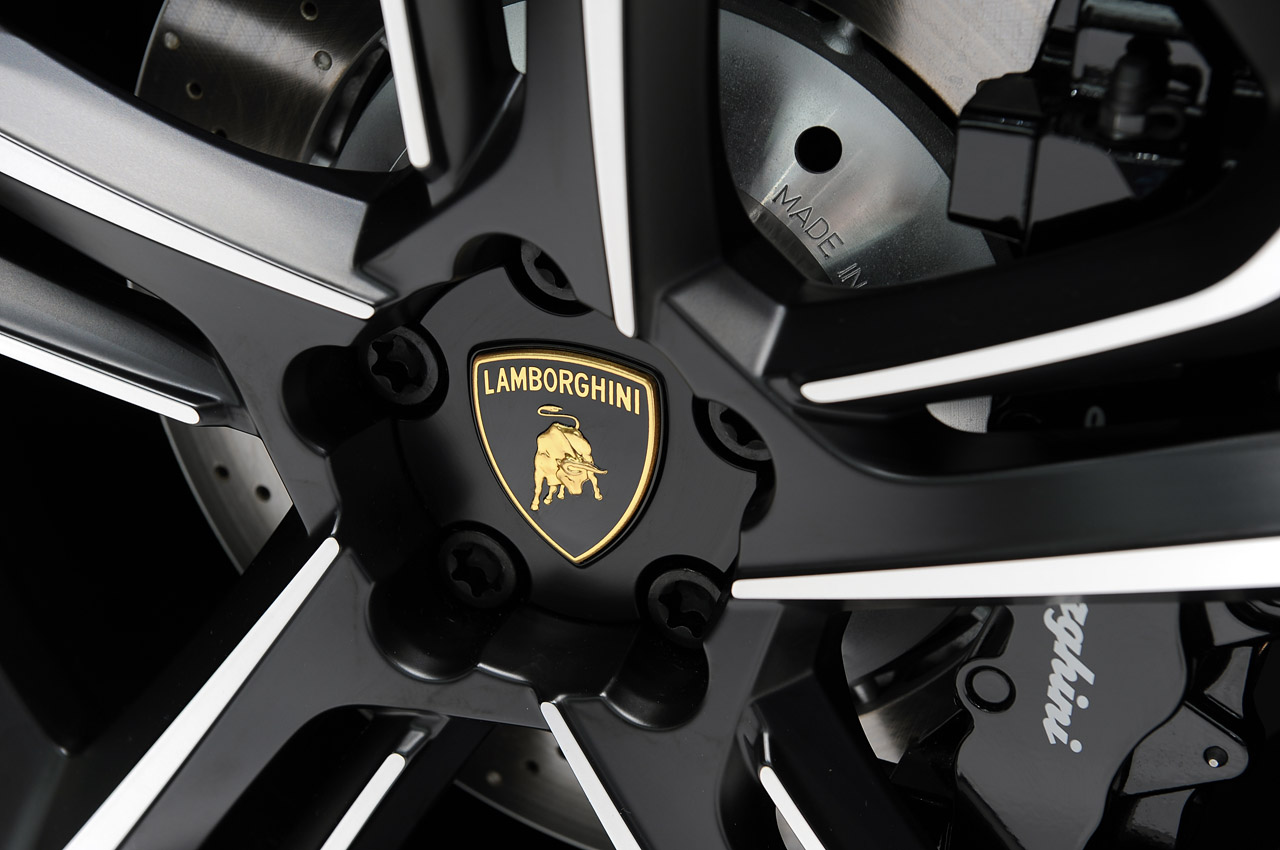 13-2013-lamborghini-gallardo-paris