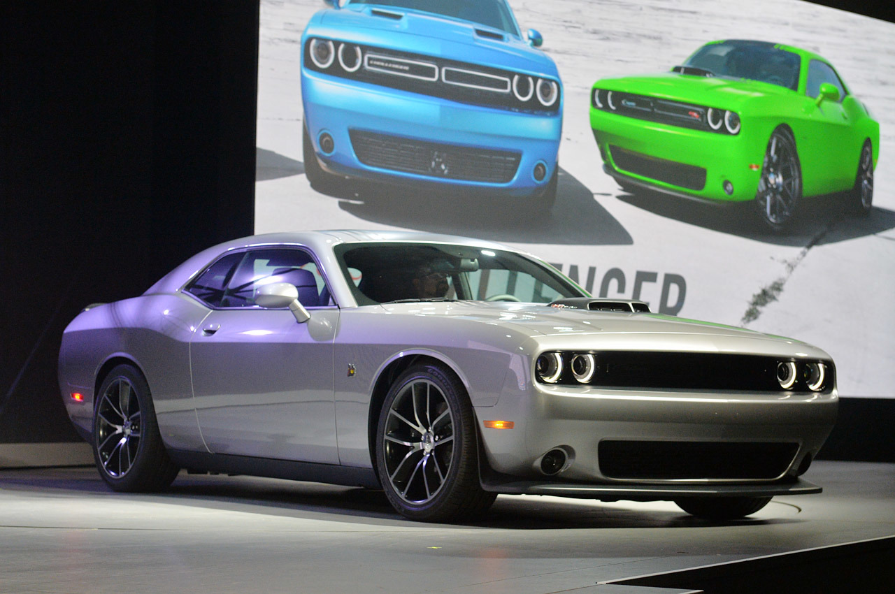 2015 Challenger 392 HEMI Scat Pack Shaker