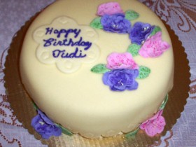 Birthday_Cake_For_Mother_1_