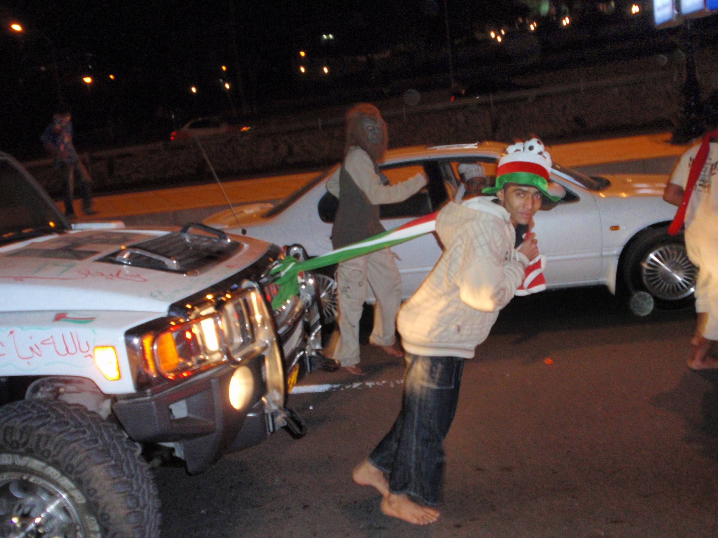 مشجعين الاحمر العماني