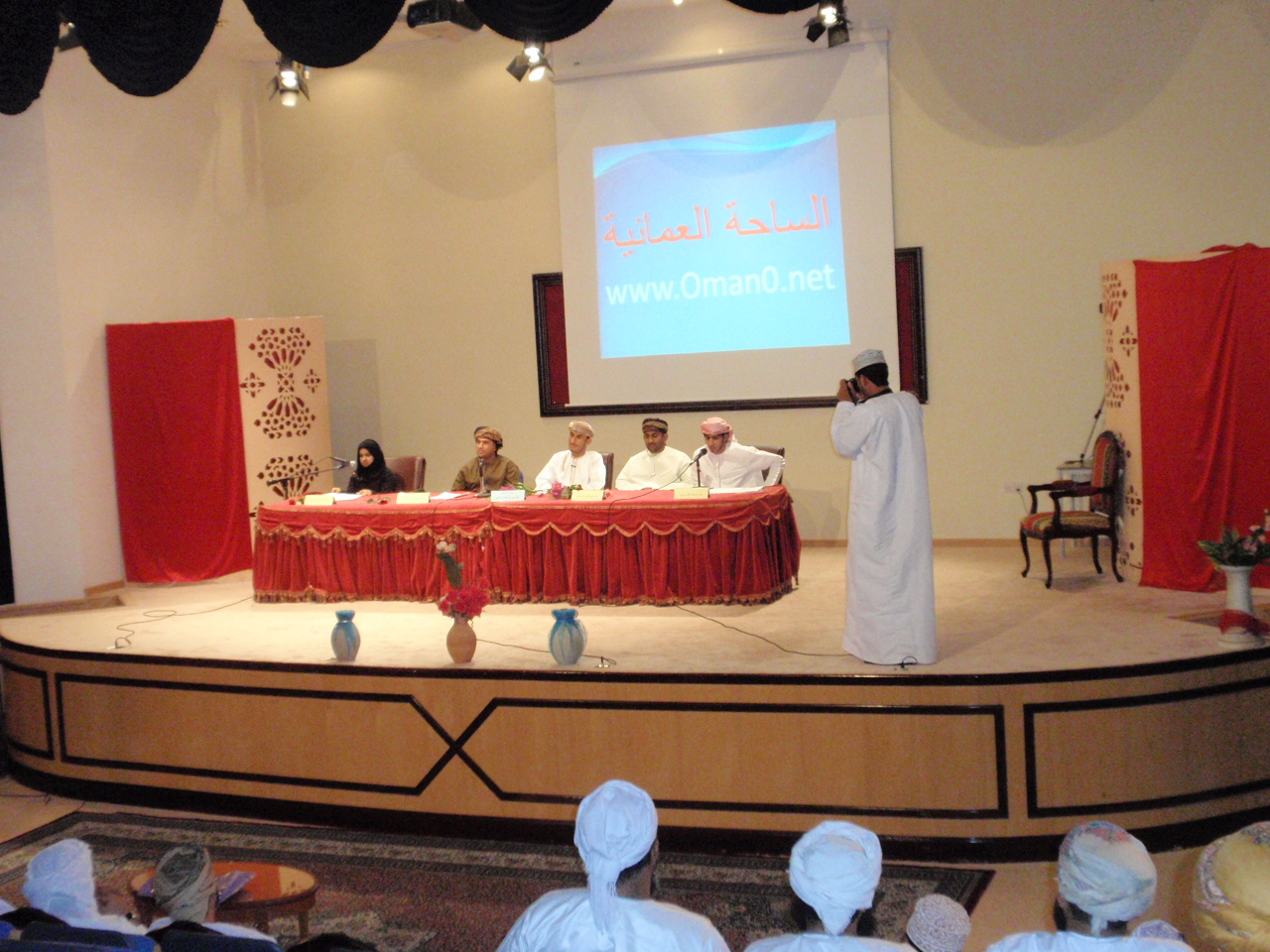 الامسية الشعرية الاولى لشعراء ساحة العرب