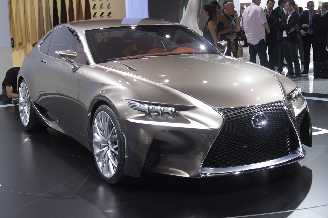 002-lexus-lf-cc-concept-paris-2012