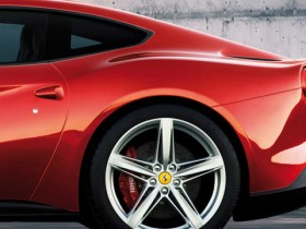 ferrari f12 berlinetta 2013