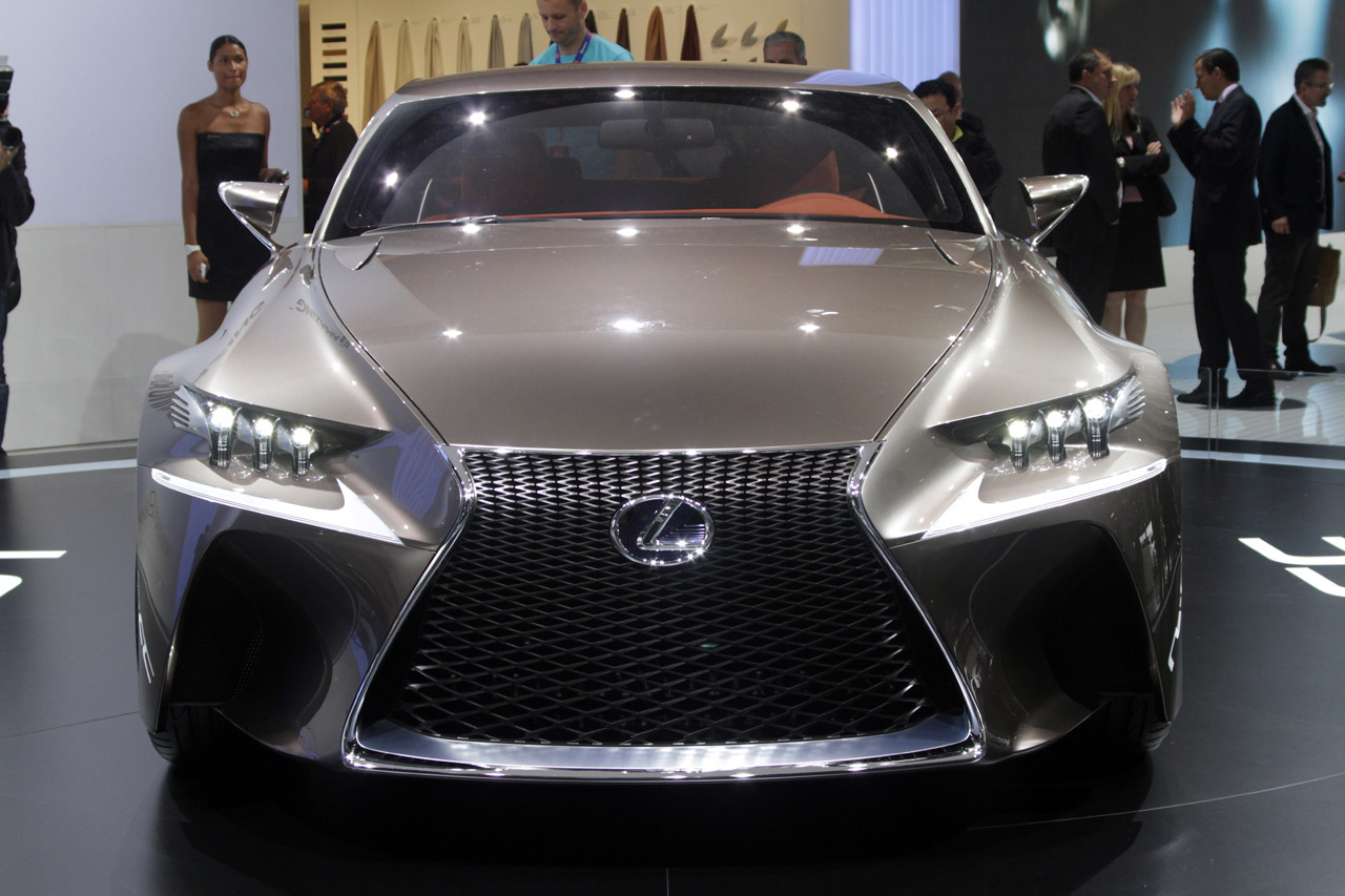 005-lexus-lf-cc-concept-paris-2012