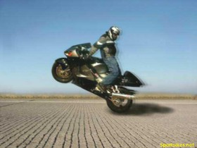 صور دراجات منتقاة من الإنترنت
