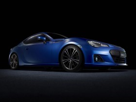 2013-Subaru-BRZ-Carscoop2_4