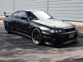 skyline r33
