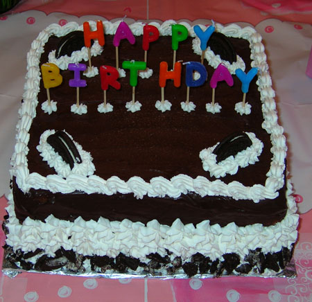 Ice_cream_birthday_cake_1_