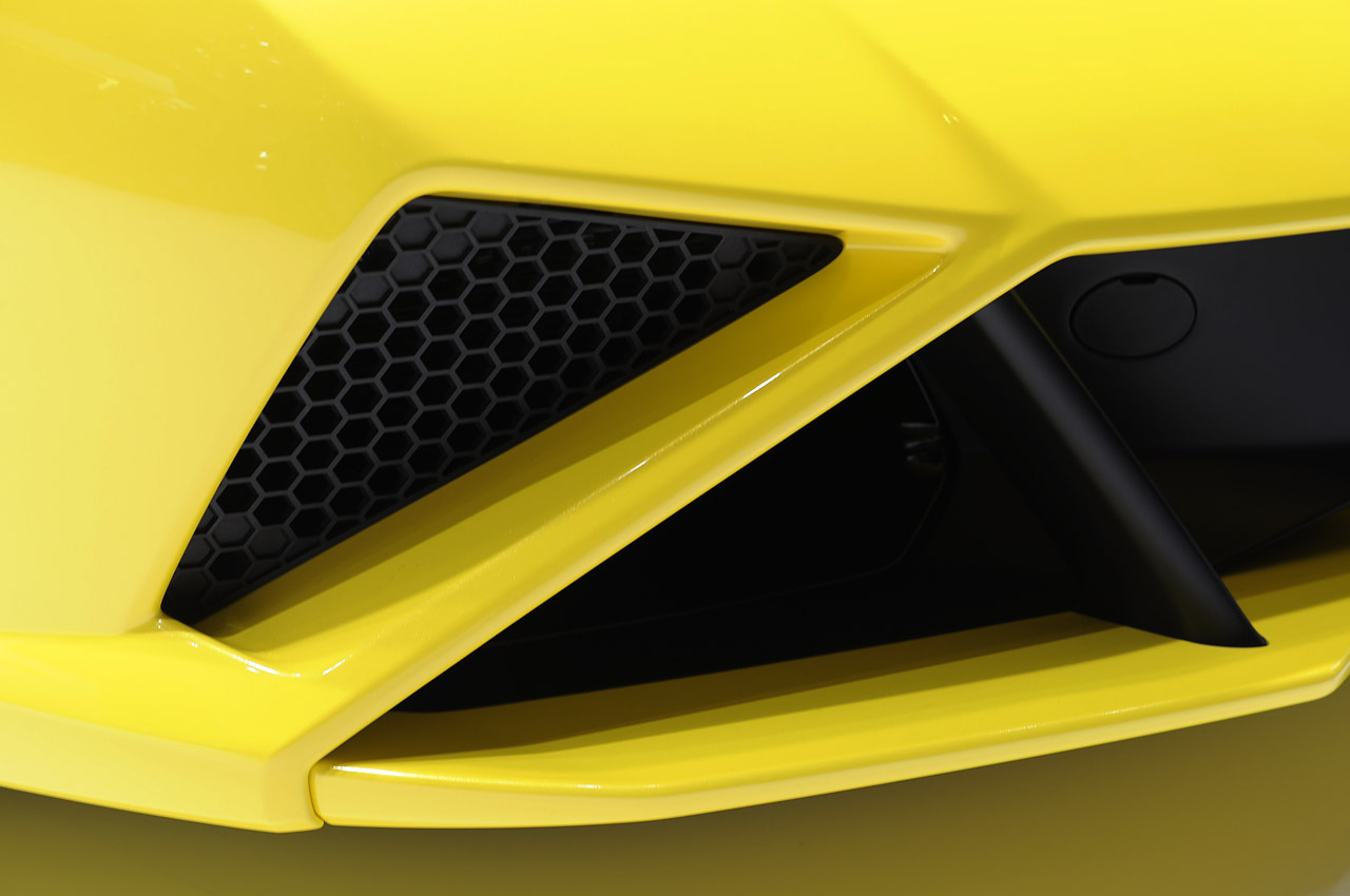 11-2013-lamborghini-gallardo-paris