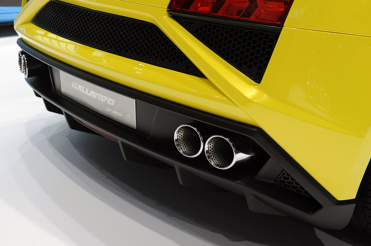 17-2013-lamborghini-gallardo-paris