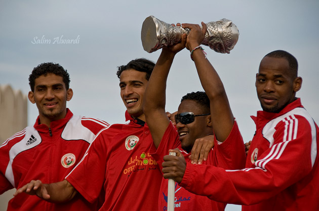 لاعبين المنتخب العماني